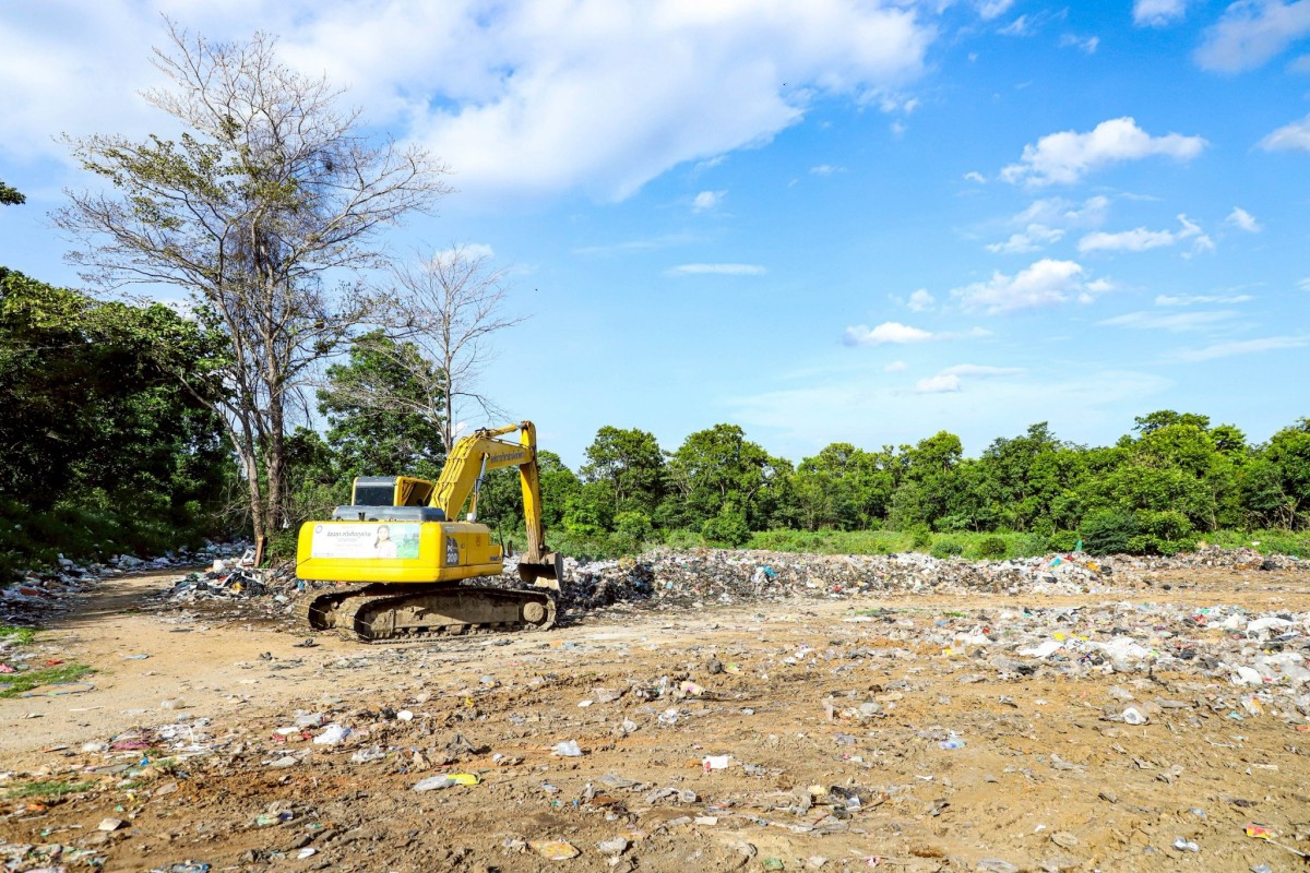 นายก อบจ.ตาก (นายกจอย) ลงพื้นที่ ติดตามการทำงานของเครื่องจักร งานขุดบ่อฝังกลบขยะเพิ่ม ตำบลป่ามะม่วง งบประมาณ จำนวน 150,000 บาท