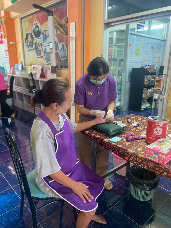 22 ก.ค.68 รพ.สต.บ้านสันป่าไร่ ให้บริการ เจาะเลือด , วัดความดันโลหิต ผู้ป่วยโรคเบาหวาน (NCD กลุ่ม 1 ) จำนวน 22 ราย