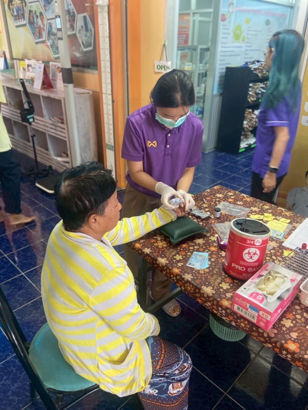 22 ก.ค.68 รพ.สต.บ้านสันป่าไร่ ให้บริการ เจาะเลือด , วัดความดันโลหิต ผู้ป่วยโรคเบาหวาน (NCD กลุ่ม 1 ) จำนวน 22 ราย