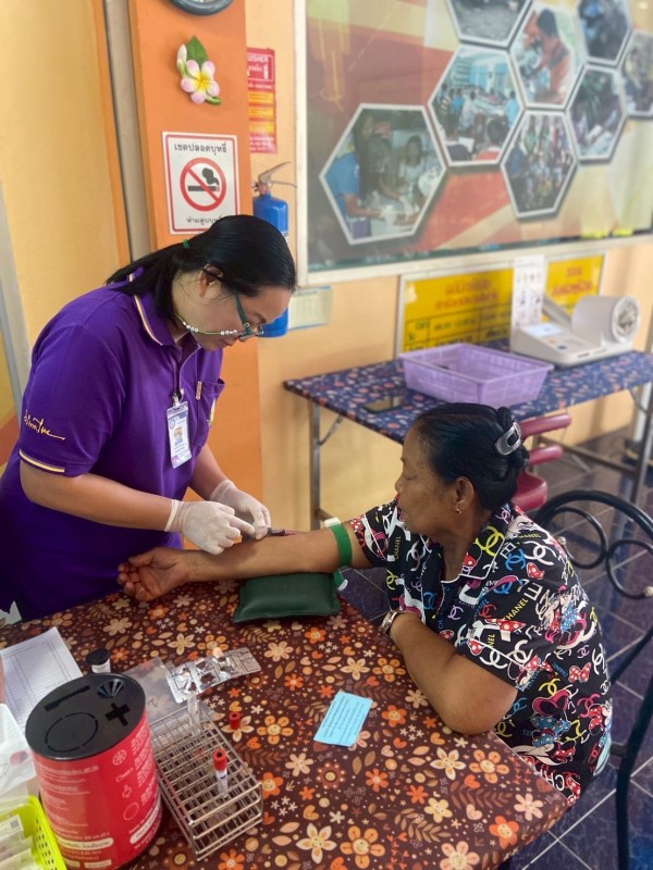 22 ก.ค.68 รพ.สต.บ้านสันป่าไร่ ให้บริการ เจาะเลือด , วัดความดันโลหิต ผู้ป่วยโรคเบาหวาน (NCD กลุ่ม 1 ) จำนวน 22 ราย