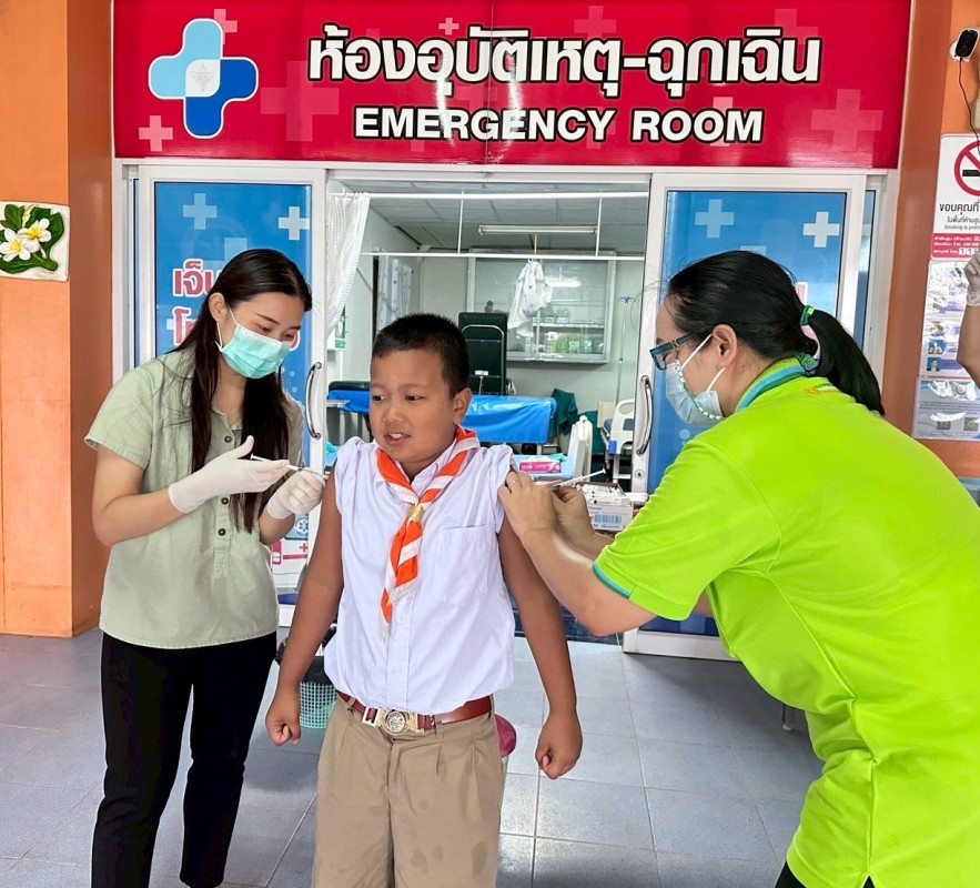 23 ก.ค.68 รพ.สต.บ้านสันป่าไร่ ฉีดวัคซีนให้แก่นักเรียน ชั้น ป.1 และ ป.2 ปีการศึกษา 2568 (ที่ไม่มีประวัติการได้รับวัคซีน/มีประวัติได้รับวัคซีนไม่ครบตามเกณฑ์) ครั้งที่ 1 จำนวน 4 ร.ร. 28 ราย