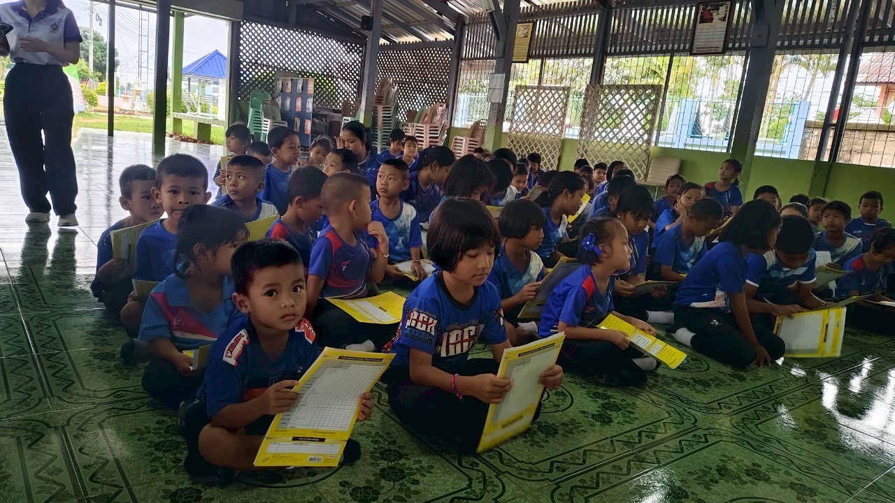 15 กรกฎาคม 2568 น.ส.พนิดา ตลับทอง จพง.ทันตสาธารณสุขปฏิบัติงาน พร้อมด้วยน.ส.โสภา วรนารถวิชัย ผู้ช่วยทันตกรรม ร่วมกับจนท.รพ.แม่ระมาด จัดกิจกรรมโครงการอบรมเชิงปฎิบัติการ ฟันสะอาด เหงือกแข็งแรง เพื่อถวายเป็นพระราชกุศลเนื่องในวันเสด็จสวรรคตของสมเด็จพระศรีนคริน