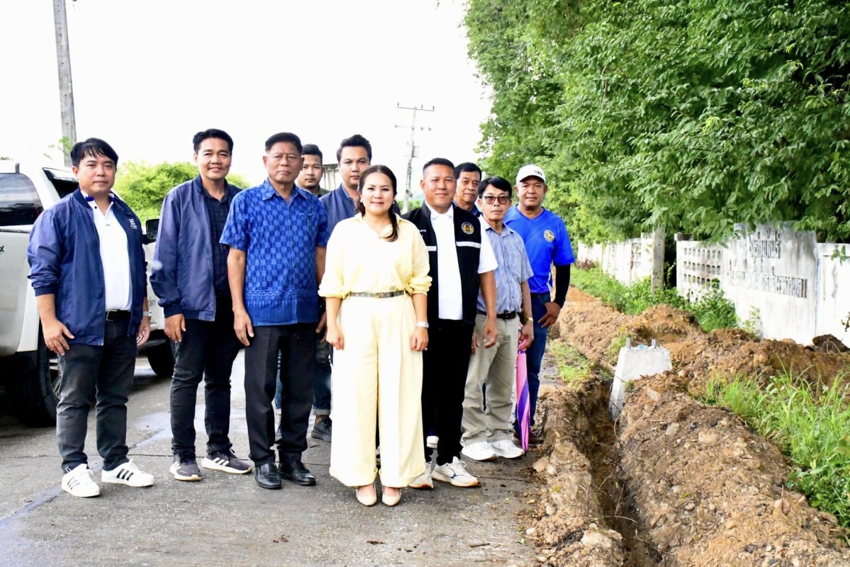 นายกจอย (นายก อบจ.ตาก) ลงพื้นที่ตรวจติดตามงานติดตั้งไฟฟ้าส่องสว่าง ในพื้นที่ ต.วังหิน อ.เมืองตาก 2 จุด งบประมาณรวม 959,000 บาท