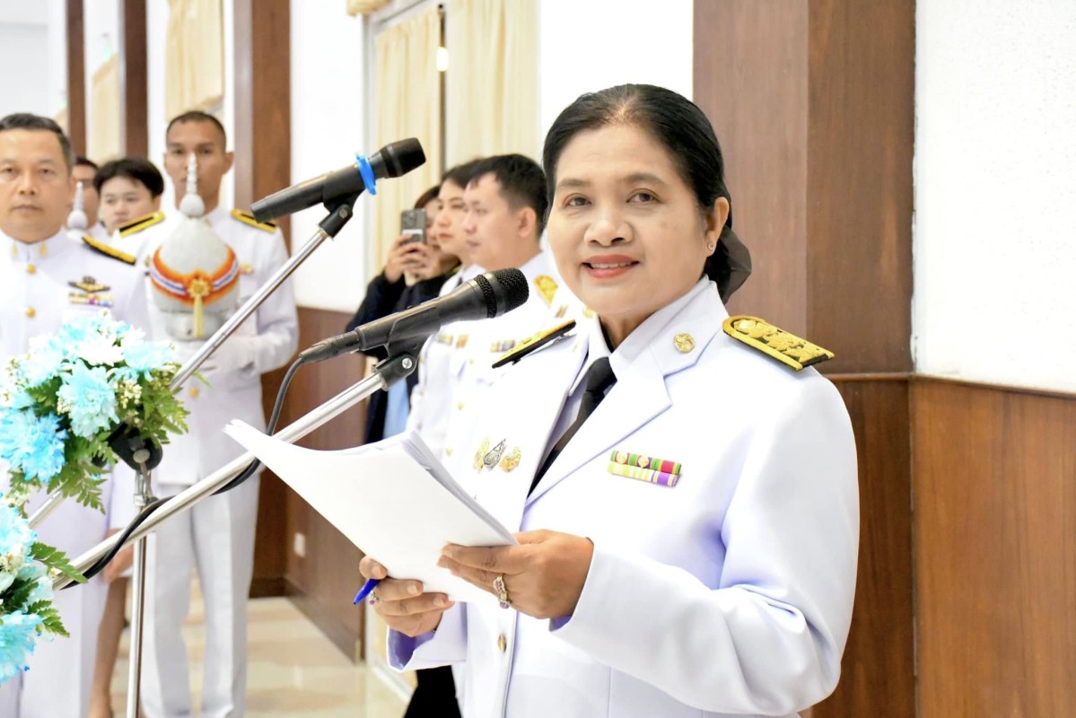 นายก อบจ.ตาก ร่วมพิธีถวายเครื่องราชสักการะและวางพานพุ่ม และพิธีจุดเทียนถวายพระพรชัยมงคล เนื่องในโอกาสวันเฉลิมพระชนมพรรษา 12 สิงหาคม 2568