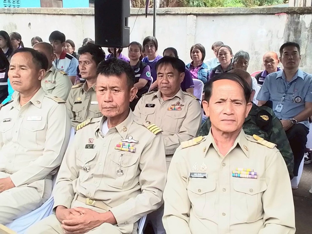 21 สิงหาคม 2568 นายอดิศร เทียนพานิช ผอ.รพ.สต.บ้านสันป่าไร่ พร้อมด้วย อาสาสมัครสาธารณสุข หมู่ที่ 5 บ้านสันป่าไร่ เข้าร่วมพิธีมอบบ้านโครงการกาชาดปรับปรุงซ่อมแซมที่อยู่อาศัยให้แก่ผู้ยากไร้ผู้ด้อยโอกาสเฉลิมพระเกียรติสมเด็จพระกนิษฐาธิราชเจ้า กรมสมเด็จพระเทพรัต