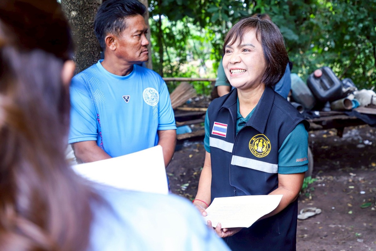 นายกจอย นายก อบจ.ตาก ลงพื้นที่ตรวจเยี่ยม และประเมินบ้านของผู้พิการที่ขอรับการสนับสนุนงบประมาณจากกองทุนฟื้นฟูสมรรถภาพจังหวัดตาก