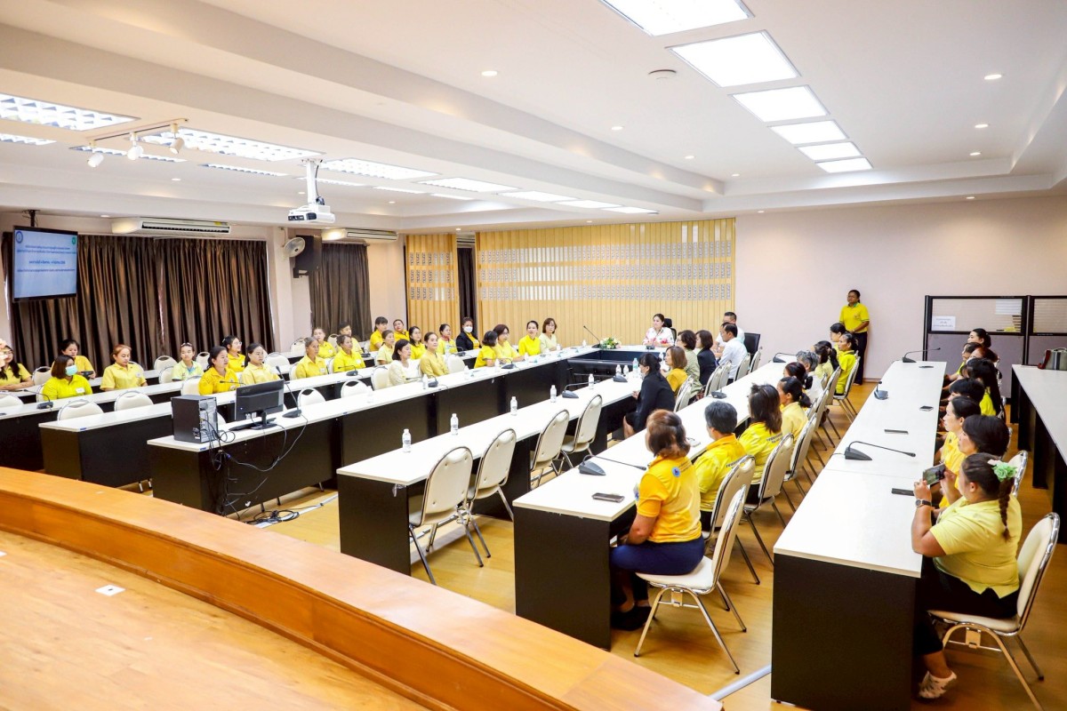 นายกจอย นายก อบจ.ตาก เป็นประธานเปิดโครงการพัฒนาระบบการดูแลผู้ป่วยอัมพฤกษ์ อัมพาต ผู้สูงอายุที่มีปัญหาด้านการเคลื่อนไหว โดยการแพทย์แผนไทยและการแพทย์ทางเลือก