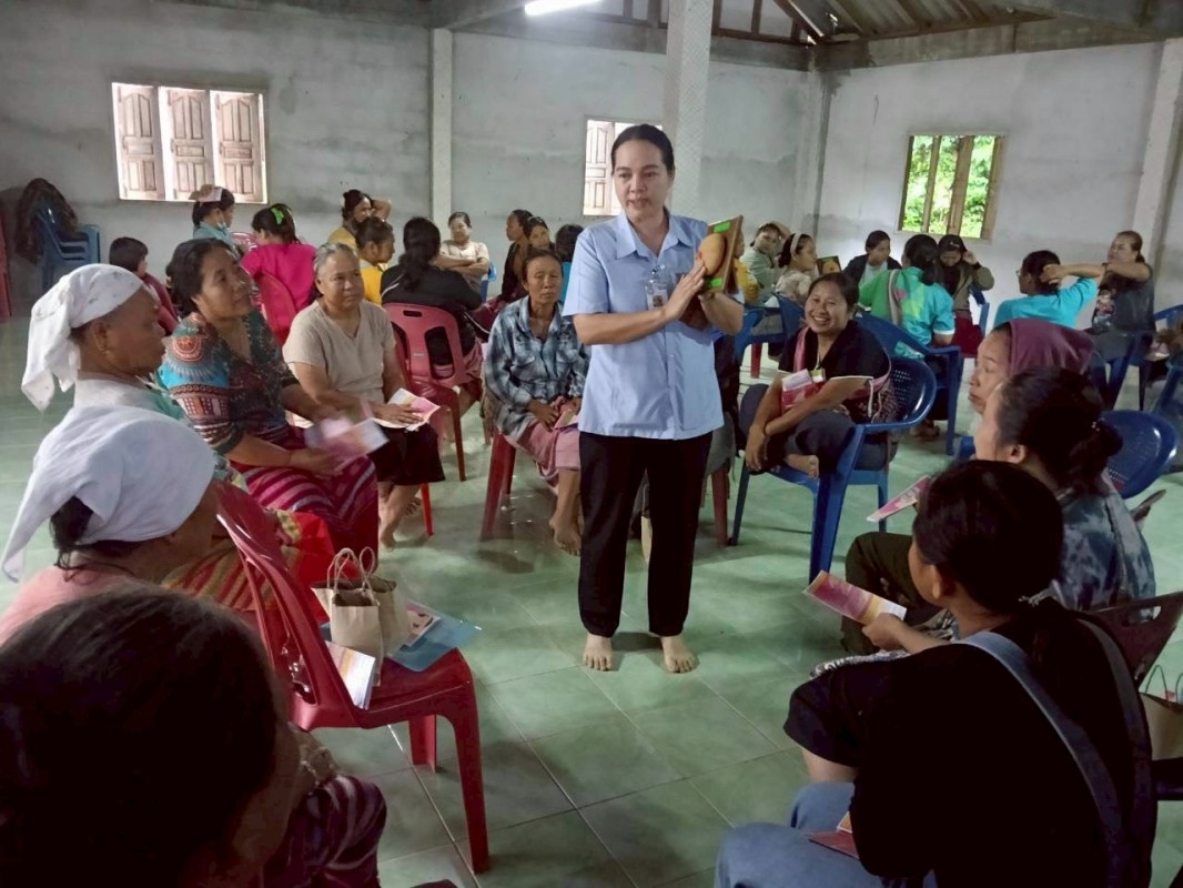 31 สิงหาคม 2568 นางอัจฉรา ทวีเกื้อกูลกิจ นายกองค์การบริหารส่วนจังหวัดตาก มอบหมายให้ รพ.สต.บ้านสันป่าไร่ โดยนางเสาร์แก้ว อ่วมพิทยา เจ้าพนักงานสาธารณสุข เป็นวิทยากรอบรมให้ความรู้โครงการพระราชดำริด้านสาธารณสุข โครงการสืบสานพระราชปณิธานสมเด็จย่าต้านภัยมะเร็งเ