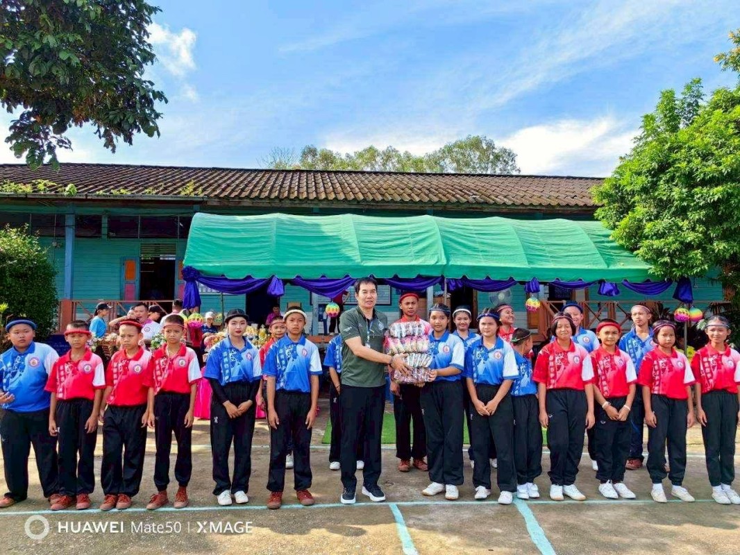 17 กันยายน 2568 นางอัจฉรา ทวีเกื้อกูลกิจ นายกองค์การบริหารส่วนจังหวัดตาก มอบหมายให้ นายอดิศร เทียนพานิช ผอ.รพ.สต.บ้านสันป่าไร่ ร่วมกิจกรรมกีฬาสีโรงเรียนบ้านป่าไร่เหนือ“ป่าไร่เหนือเกมส์”