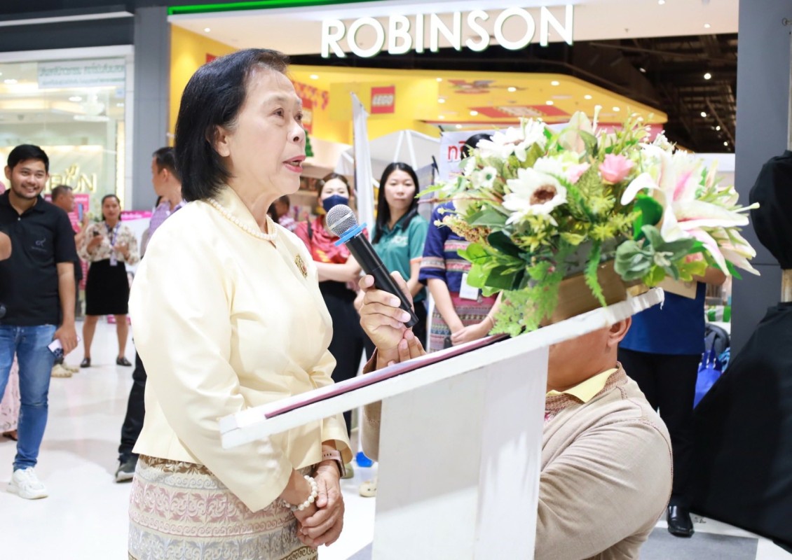 นายกจอย เดินหน้าขับเคลื่อนนโยบายพัฒนาการท่องเที่ยว มอบรองนายกฯ สราวุธ เปิดกิจกรรมส่งเสริมการท่องเที่ยว จ.ตาก เสริมภาพลักษณ์กระตุ้นเศรษฐกิจ พร้อมยกระดับคุณภาพชีวิตคนในพื้นที่