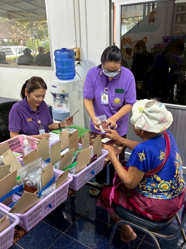 23 ก.ย.68 รพ.สต.บ้านสันป่าไร่ จ่ายยาให้แก่ผู้ป่วยโรคความดันโลหิตสูง กลุ่มที่ 3 จำนวน 43 ราย พร้อมทั้ง ทำกิจกรรมกลุ่มแลกเปลี่ยนเรียนรู้ , ทบทวนความเข้าใจเรื่องการทานยาและตรวจนับจำนวนยาก่อนผู้ป่วยกลับบ้าน