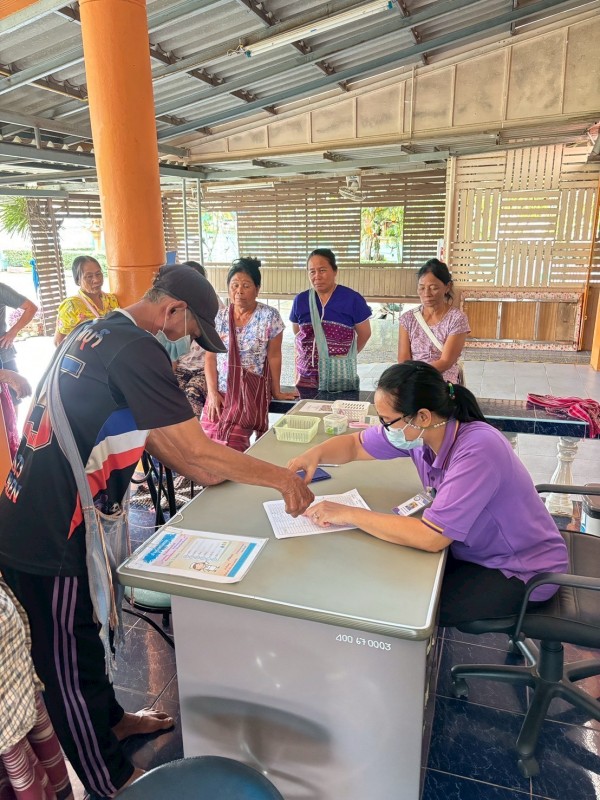 23 ก.ย.68 รพ.สต.บ้านสันป่าไร่ จ่ายยาให้แก่ผู้ป่วยโรคความดันโลหิตสูง กลุ่มที่ 3 จำนวน 43 ราย พร้อมทั้ง ทำกิจกรรมกลุ่มแลกเปลี่ยนเรียนรู้ , ทบทวนความเข้าใจเรื่องการทานยาและตรวจนับจำนวนยาก่อนผู้ป่วยกลับบ้าน