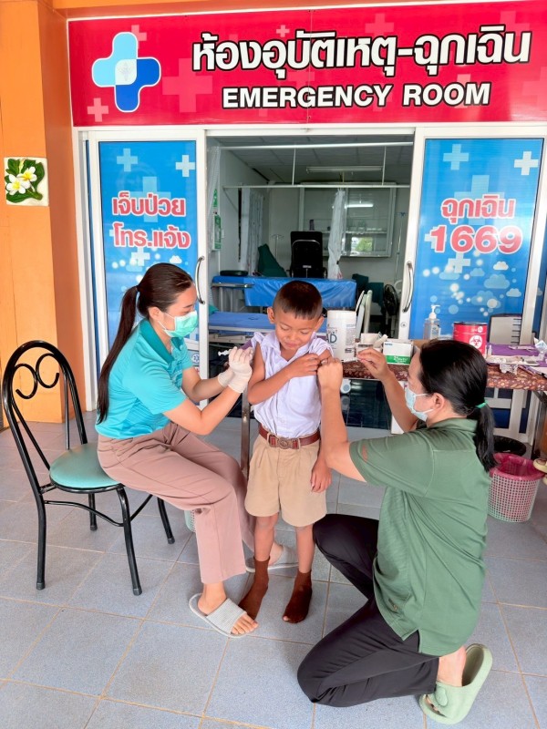 1 ต.ค.68 รพ.สต.บ้านสันป่าไร่ ให้บริการฉีดวัคซีนให้แก่นักเรียน ครั้งที่ 3 จำนวน 3 โรงเรียน รวม 27 ราย