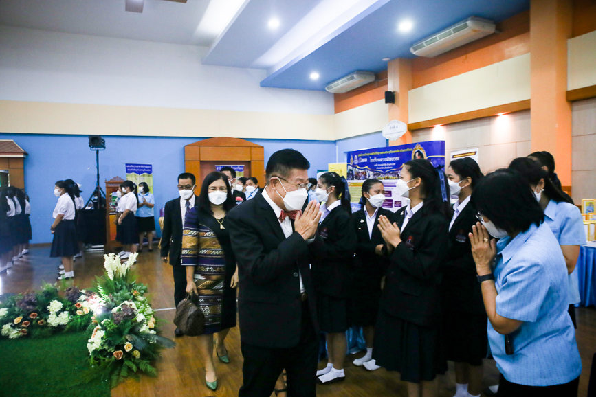 นายก อบจ.ตาก เข้าร่วมการประเมินสถานศึกษาเพื่อรับรางวัลพระราชทาน ระดับการศึกษาขั้นพื้นฐาน โรงเรียนมัธยมศึกษาขนาดใหญ่ ประจำปีการศึกษา 2564