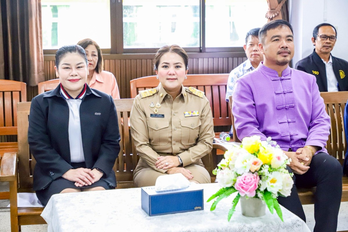 นายก อบจ.ตาก (นายกจอย) เป็นประธานในพิธีมอบเครื่องมือพื้นฐานชุดการฝึก (เครื่องมือทำมาหากิน) เพื่อการประกอบอาชีพ