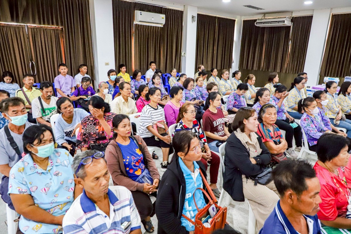 นายก อบจ.ตาก (นายกจอย) เป็นประธานในพิธีมอบเครื่องมือพื้นฐานชุดการฝึก (เครื่องมือทำมาหากิน) เพื่อการประกอบอาชีพ