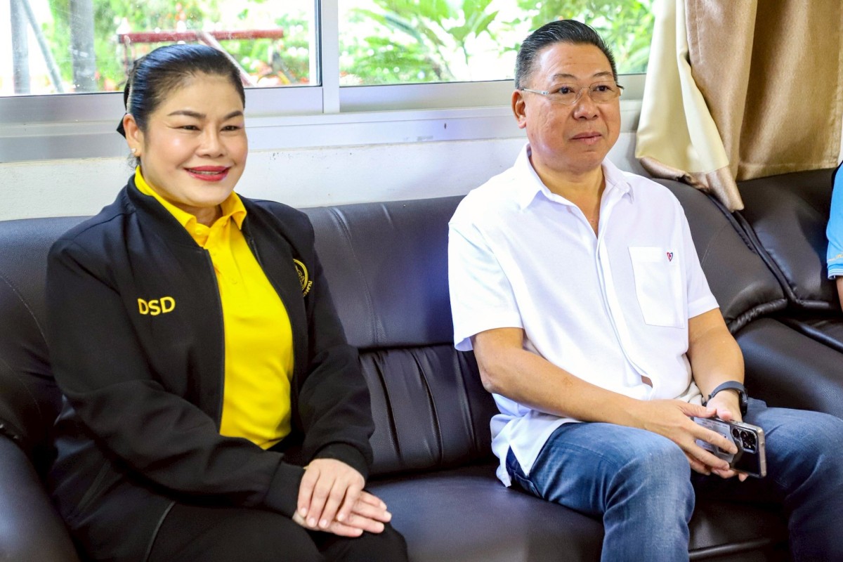 นายก อบจ.ตาก (นายกจอย) เป็นประธานในพิธีมอบเครื่องมือพื้นฐานชุดการฝึก (เครื่องมือทำมาหากิน) เพื่อการประกอบอาชีพ