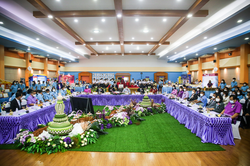 นายก อบจ.ตาก เข้าร่วมการประเมินสถานศึกษาเพื่อรับรางวัลพระราชทาน ระดับการศึกษาขั้นพื้นฐาน โรงเรียนมัธยมศึกษาขนาดใหญ่ ประจำปีการศึกษา 2564