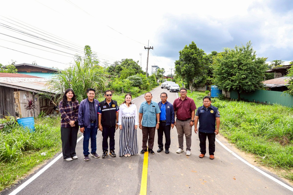 นายกจอย (นายกอบจ.ตาก) ตรวจติดตามโครงการปรับปรุงถนนโดยซ่อมแซมเป็นผิวทางแอสฟัลท์ติกคอนกรีต (Overlay) พื้นที่ บ้านใหม่เด่นไม้ซุง ต.แม่สลิด อ.บ้านตาก เชื่อม บ้านเด่นกระถิน ต.วังจันทร์ อ.สามเงา งบประมาณ 1,248,000 บาท