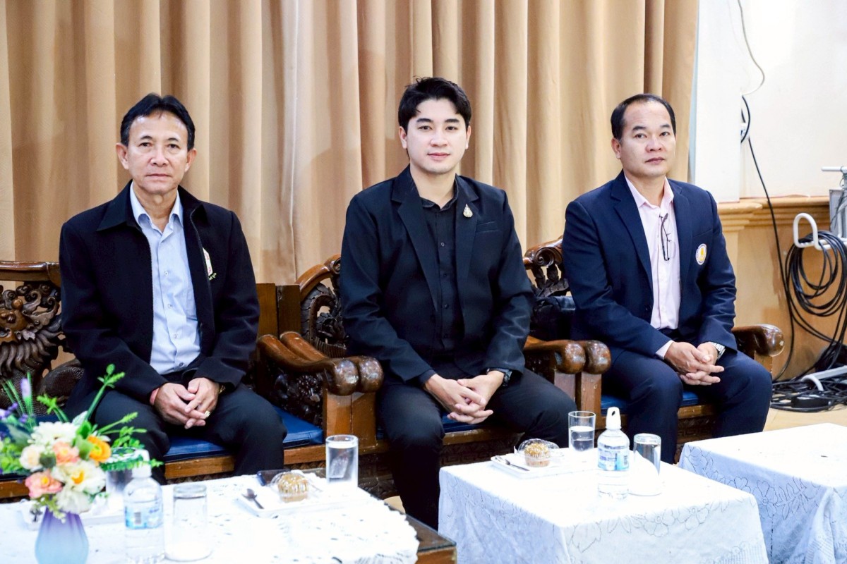 นายกจอย นายกอบจ.ตาก มอบวุฒิบัตรการจบหลักสูตรในโครงการสัมมนาวิชาการ “เทคนิคการพัฒนาคุณภาพชีวิตสู่ความสำเร็จ” ครั้งที่ 1 ประจำปีการศึกษา 2568 ณ ศูนย์ประเมินเทียบระดับการศึกษาในสังกัดสำนักงานส่งเสริมการเรียนรู้จังหวัดตาก