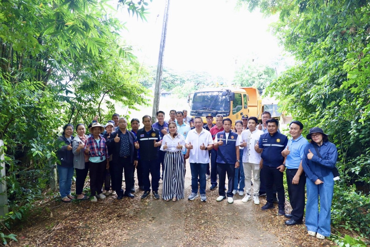 นายกจอย (นายกอบจ.ตาก) ตรวจติดตามการทำงานของเครื่องจักร ปรับปรุงซ่อมแซมไหล่ทาง และ ปรับภูมิทัศน์ งบประมาณ 12,000 บาท