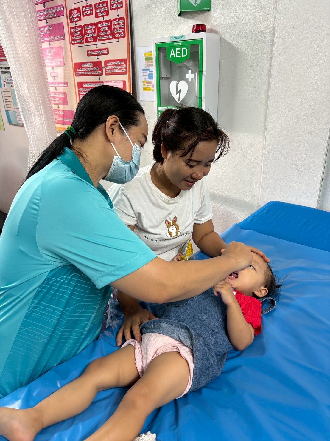 8 ต.ค.68 รพ.สต.บ้านสันป่าไร่ ให้บริการฉีดวัคซีนเด็กอายุ 2 เดือน ถึง 4 ปี จำนวน 17 ราย พร้อมทั้งตรวจสุขภาพช่องปาก , เคลือบฟลูออไรด์ , ให้ทันตสุขศึกษาแก่ผู้ปกครอง , เจาะเลือดตรวจความเข้มข้นของเลือด(Hct) , จ่ายยา Para syr และ Ferrous syr