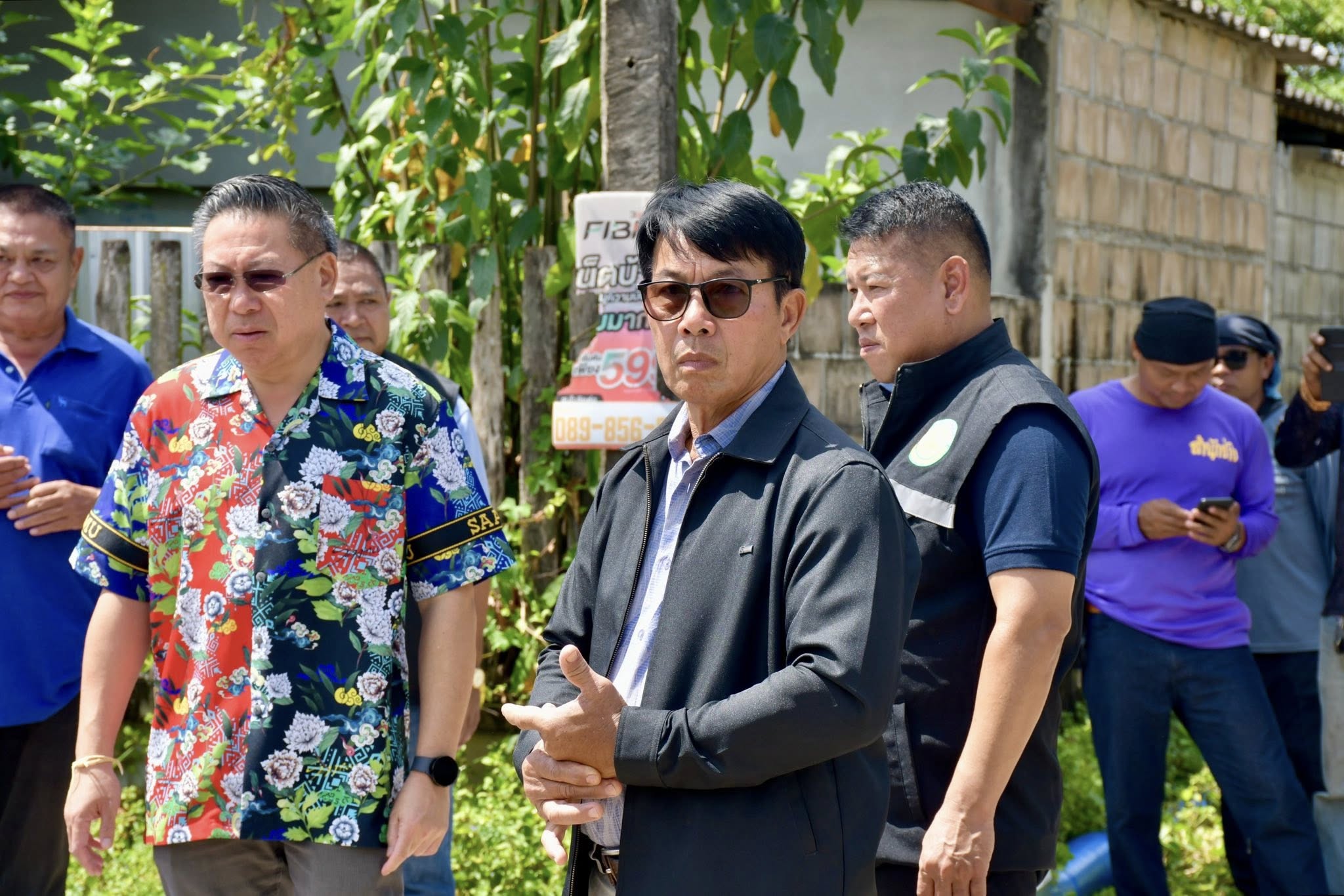 นายกจอย (นายก อบจ.ตาก) ให้ความอนุเคราะห์เครื่องสูบน้ำ แก้ไขปัญหาน้ำท่วมขังในพื้นที่ ต.วังหิน อ.เมืองตาก