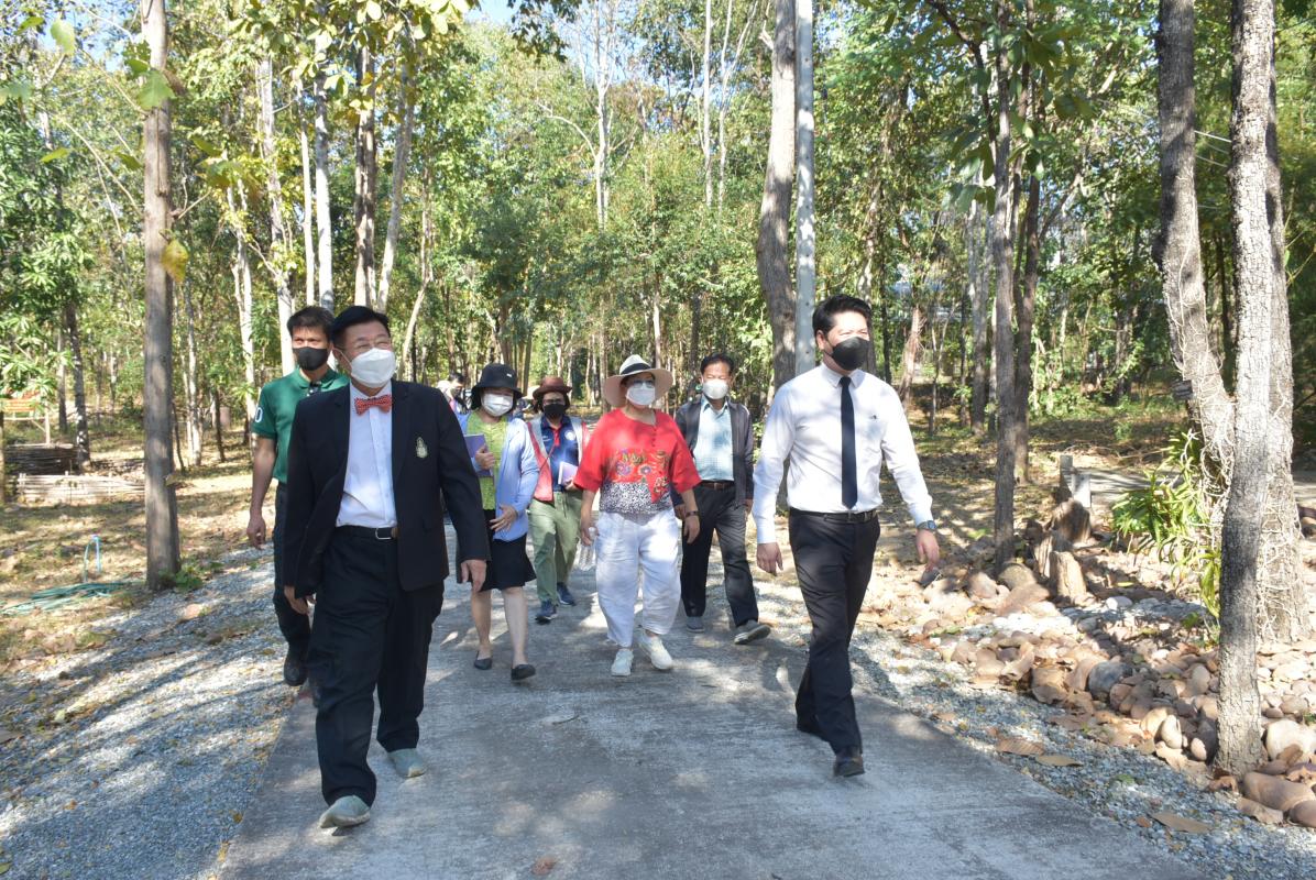 นายกองค์การบริหารส่วนจังหวัดตาก ในฐานะผู้อำนวยการอุทยานธรณีไม้กลายเป็นหินตากลงพื้นที่เพื่อหารือแนวทางการพัฒนาและประชาสัมพันธ์ การท่องเที่ยวเชิงธรณีวิทยา ณ อุทยานแห่งชาติดอยสอยมาลัย - ไม้กลายเป็นหิน จังหวัดตาก