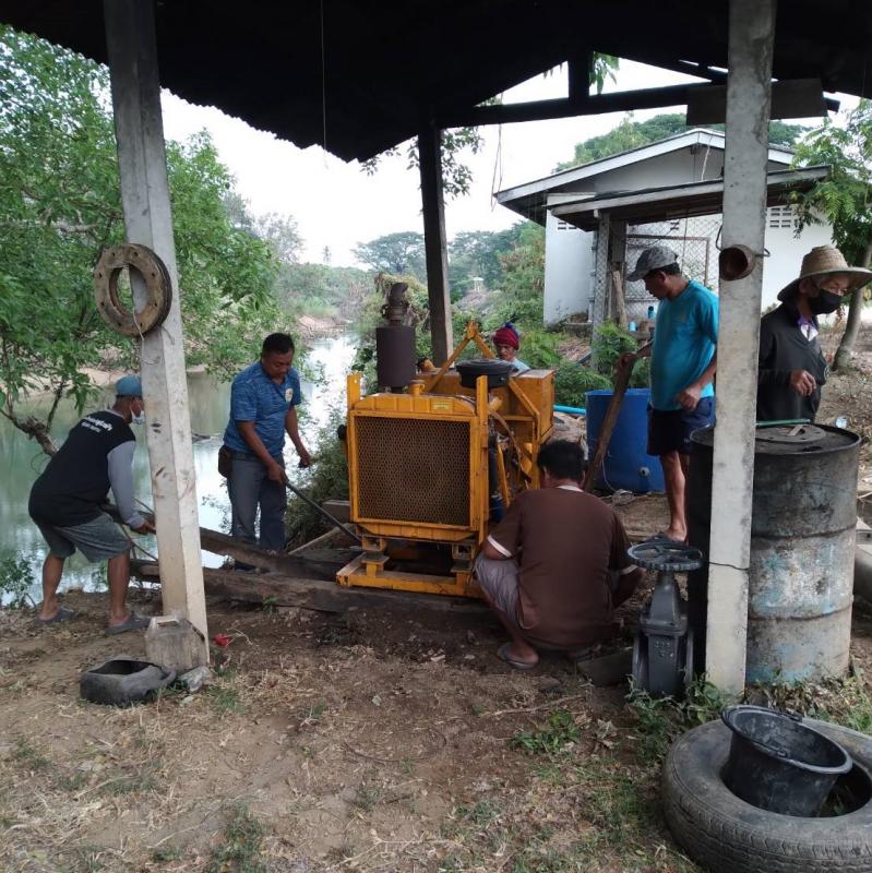 องค์การบริหารส่วนจังหวัดตาก นำเครื่องสูบน้ำลงพื้นที่ให้บริการช่วยเหลือประชาชน แก้ปัญหาภัยแล้งในพื้นที่