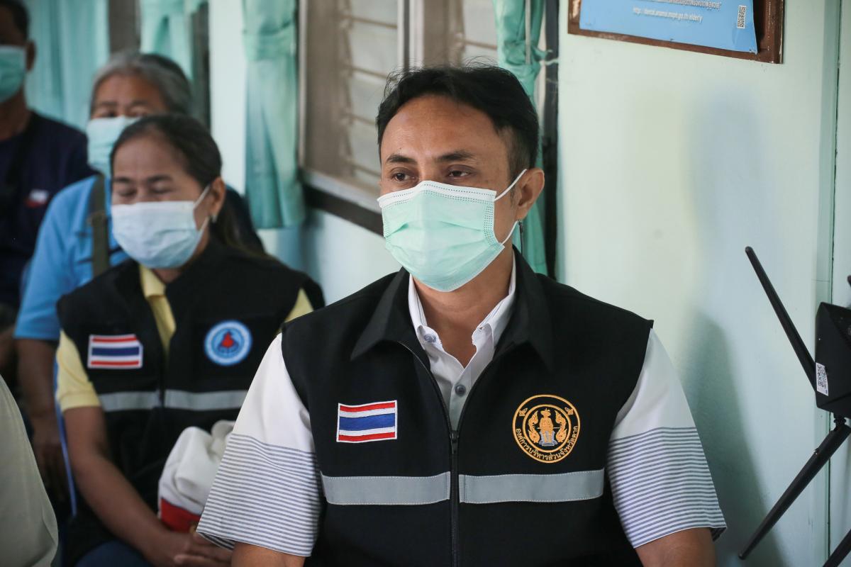 นายกองค์การบริหารส่วนจังหวัดตาก พร้อมด้วย คณะผู้บริหารและเจ้าหน้าที่ องค์การบริหารส่วนจังหวัดตาก ลงพื้นที่ตรวจเยี่ยมและให้กำลังใจเจ้าหน้าที่ผู้ปฏิบัติงาน ตามแผนการตรวจเยี่ยมพื้นที่ สถานีอนามัยเฉลิมพระเกียรติฯ และโรงพยาบาลส่งเสริมสุขภาพตำบล