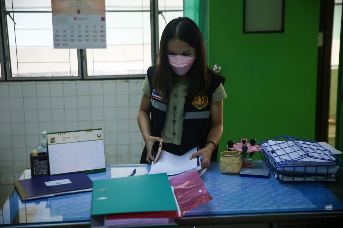 นายกองค์การบริหารส่วนจังหวัดตาก พร้อมด้วย คณะผู้บริหารและเจ้าหน้าที่ องค์การบริหารส่วนจังหวัดตาก ลงพื้นที่ตรวจเยี่ยมและให้กำลังใจเจ้าหน้าที่ผู้ปฏิบัติงาน ตามแผนการตรวจเยี่ยมพื้นที่ สถานีอนามัยเฉลิมพระเกียรติฯ และโรงพยาบาลส่งเสริมสุขภาพตำบล