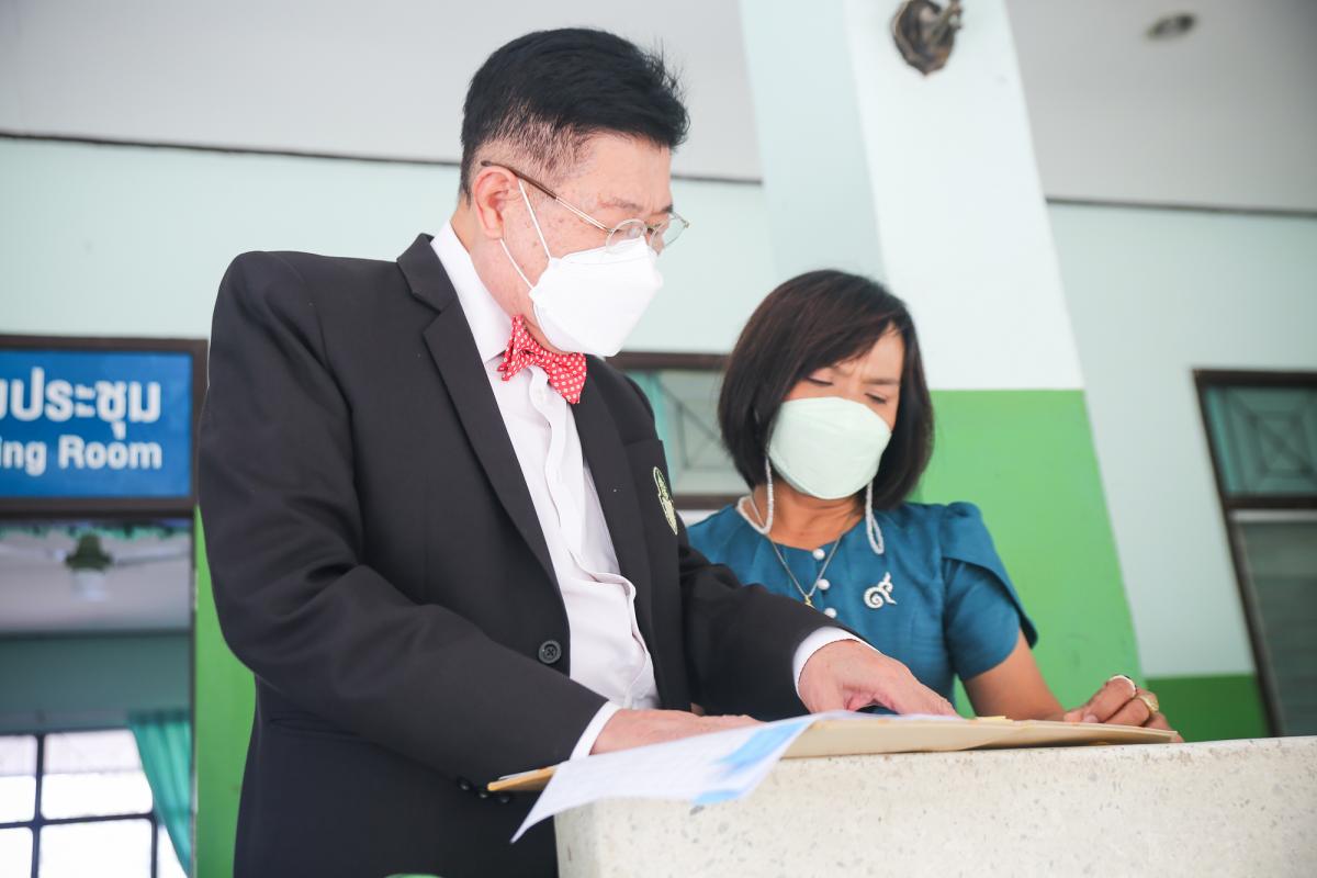 นายกองค์การบริหารส่วนจังหวัดตาก พร้อมด้วย คณะผู้บริหารและเจ้าหน้าที่ องค์การบริหารส่วนจังหวัดตาก ลงพื้นที่ตรวจเยี่ยมและให้กำลังใจเจ้าหน้าที่ผู้ปฏิบัติงาน ตามแผนการตรวจเยี่ยมพื้นที่ สถานีอนามัยเฉลิมพระเกียรติฯ และโรงพยาบาลส่งเสริมสุขภาพตำบล