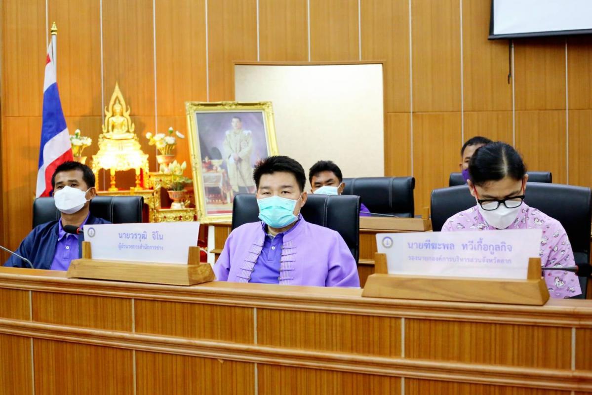 องค์การบริหารส่วนจังหวัดตาก ให้การต้อนรับคุณจณิน วัฒนปฤดา ประชาสัมพันธ์สมาคมธรณีวิทยาแห่งประเทศไทย พร้อมด้วยคณะ ในการหารือแนวทางการจัดทำสื่อประชาสัมพันธ์ นำเสนอข้อมูลอุทยานธรณีไม้กลายเป็นหินตาก