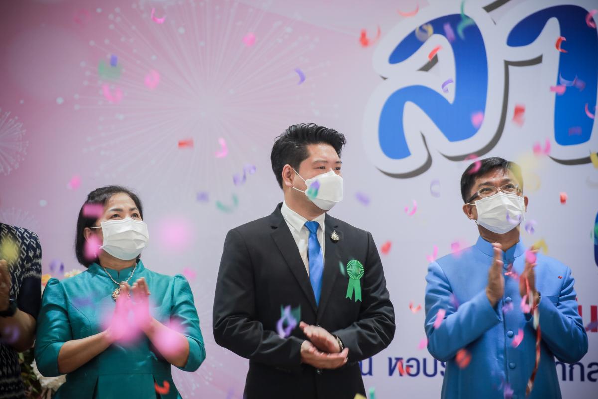 ายกองค์การบริหารส่วนจังหวัดตาก มอบหมายให้ นายฑีฆะพล ทวีเกื้อกูลกิจ รองนายกองค์การบริหารส่วนจังหวัดตาก ร่วมเป็นเกียรติในงานโครงการล้านโดส ล้านใจ ล้านความห่วงใยเพื่อชาวตาก