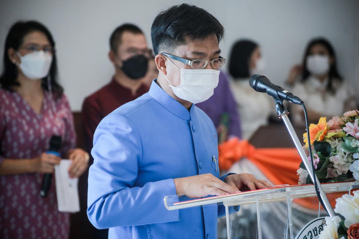 ายกองค์การบริหารส่วนจังหวัดตาก มอบหมายให้ นายฑีฆะพล ทวีเกื้อกูลกิจ รองนายกองค์การบริหารส่วนจังหวัดตาก ร่วมเป็นเกียรติในงานโครงการล้านโดส ล้านใจ ล้านความห่วงใยเพื่อชาวตาก