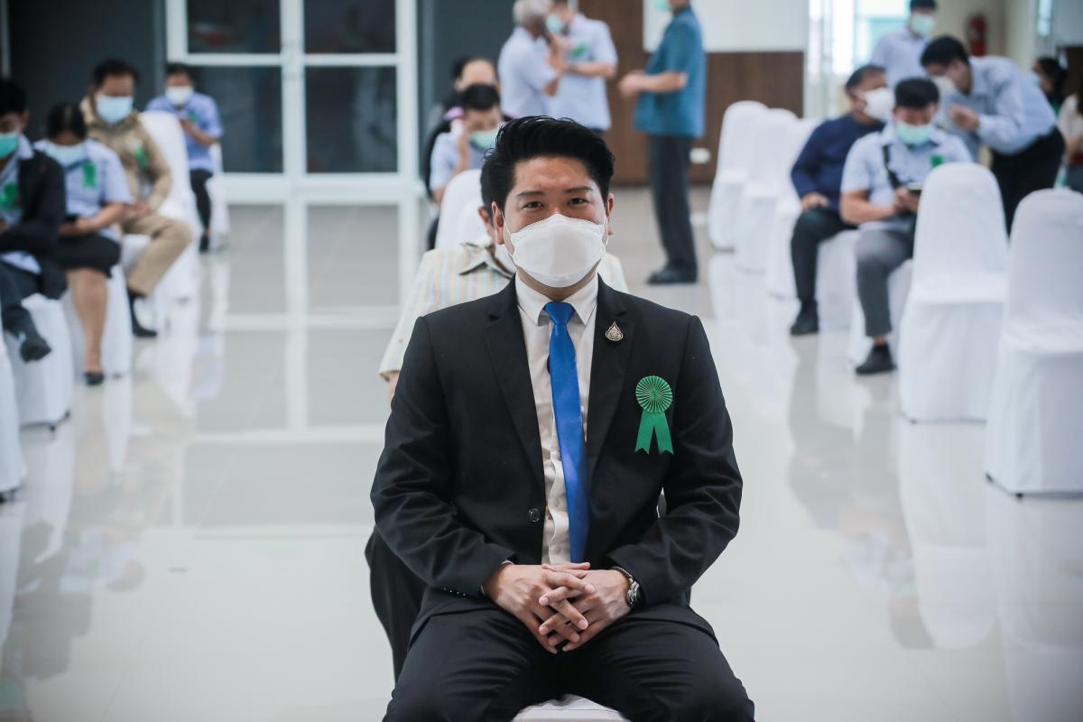 ายกองค์การบริหารส่วนจังหวัดตาก มอบหมายให้ นายฑีฆะพล ทวีเกื้อกูลกิจ รองนายกองค์การบริหารส่วนจังหวัดตาก ร่วมเป็นเกียรติในงานโครงการล้านโดส ล้านใจ ล้านความห่วงใยเพื่อชาวตาก