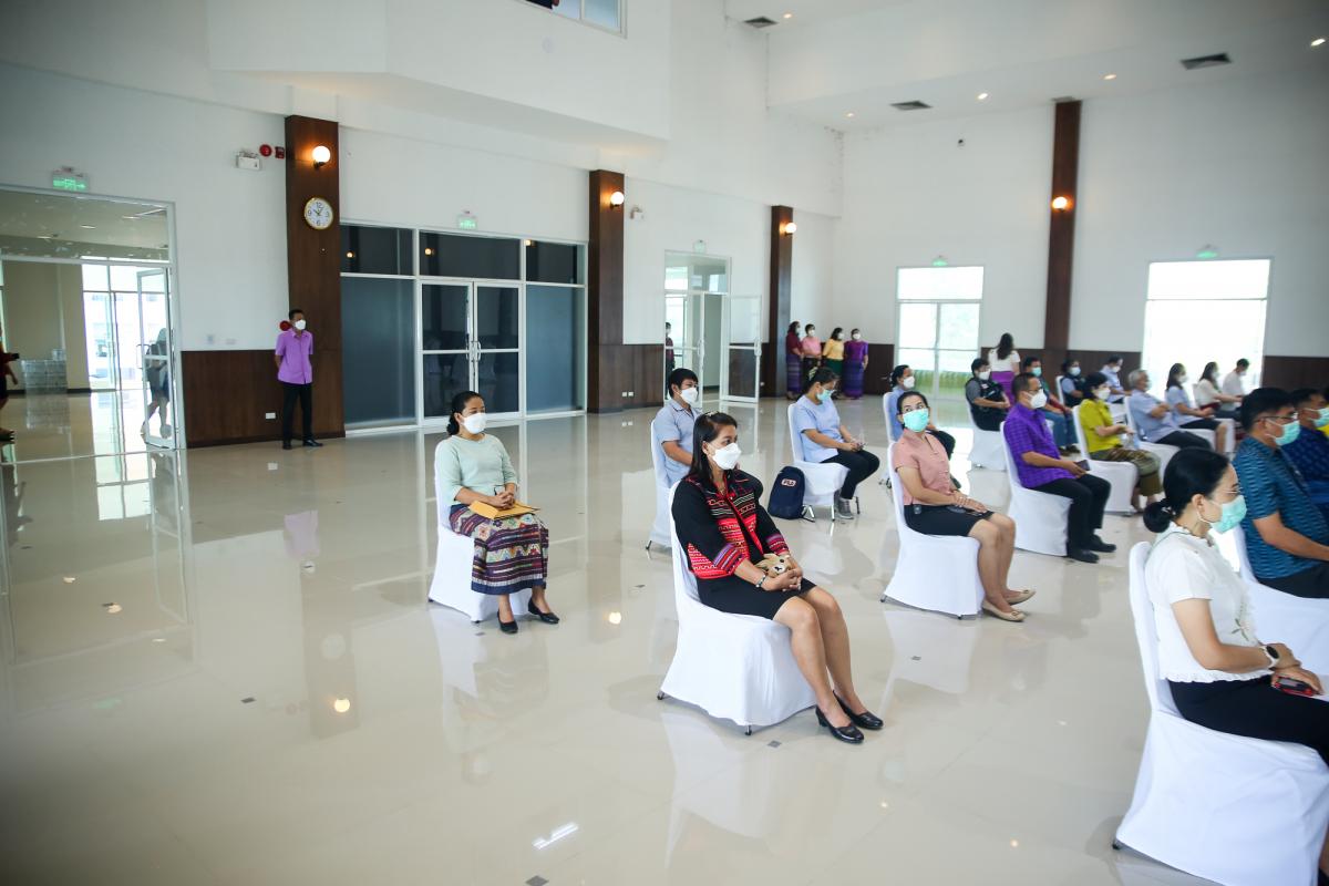 ายกองค์การบริหารส่วนจังหวัดตาก มอบหมายให้ นายฑีฆะพล ทวีเกื้อกูลกิจ รองนายกองค์การบริหารส่วนจังหวัดตาก ร่วมเป็นเกียรติในงานโครงการล้านโดส ล้านใจ ล้านความห่วงใยเพื่อชาวตาก