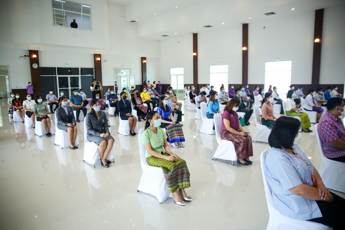 ายกองค์การบริหารส่วนจังหวัดตาก มอบหมายให้ นายฑีฆะพล ทวีเกื้อกูลกิจ รองนายกองค์การบริหารส่วนจังหวัดตาก ร่วมเป็นเกียรติในงานโครงการล้านโดส ล้านใจ ล้านความห่วงใยเพื่อชาวตาก