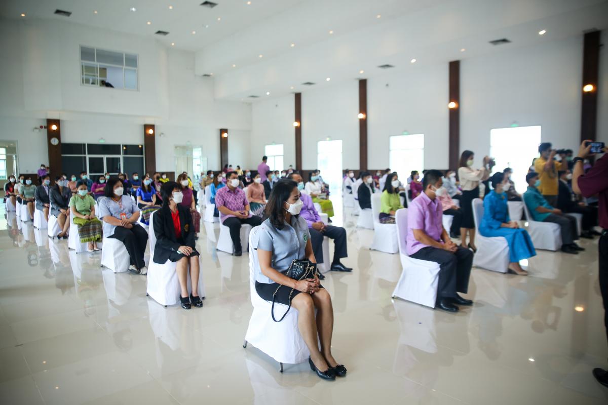 ายกองค์การบริหารส่วนจังหวัดตาก มอบหมายให้ นายฑีฆะพล ทวีเกื้อกูลกิจ รองนายกองค์การบริหารส่วนจังหวัดตาก ร่วมเป็นเกียรติในงานโครงการล้านโดส ล้านใจ ล้านความห่วงใยเพื่อชาวตาก