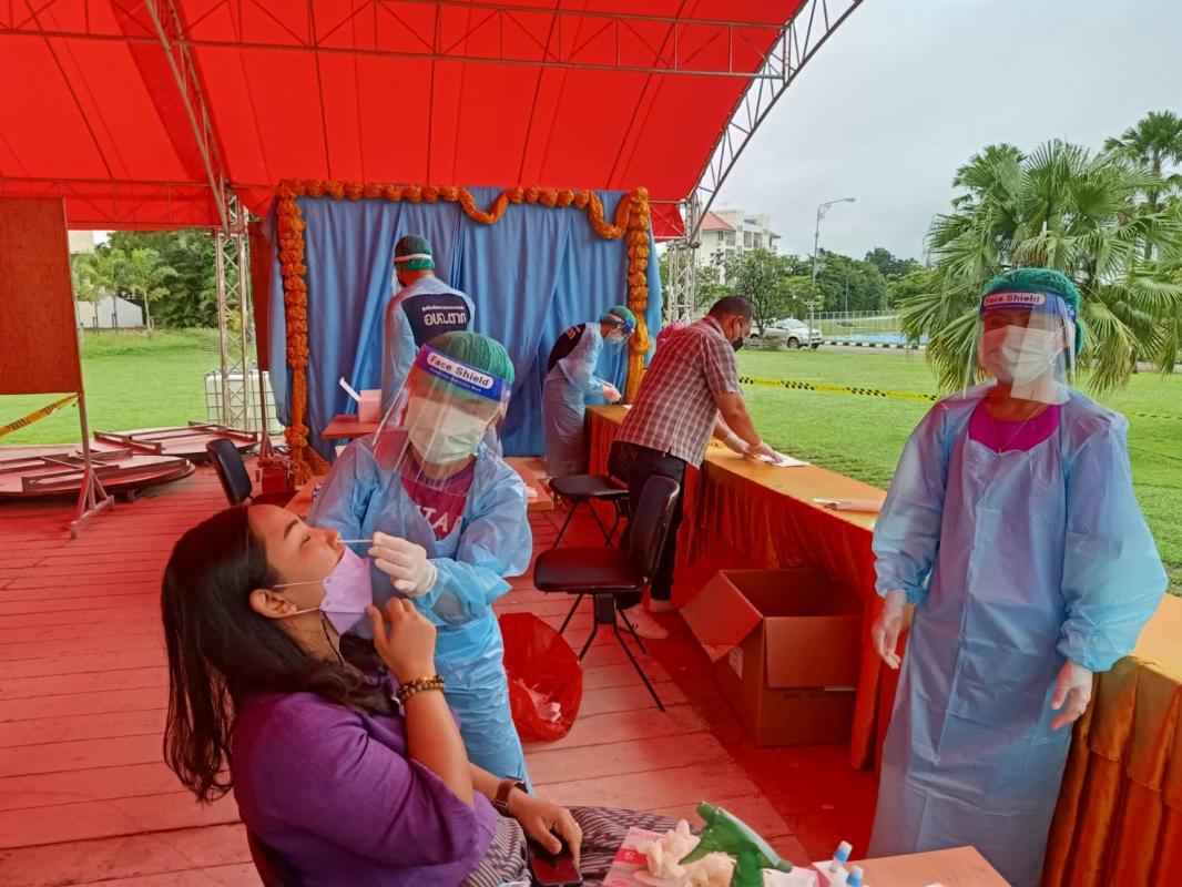  กองสาธารณสุข องค์การบริหารส่วนจังหวัดตาก ดำเนินการตรวจคัดกรองด้วยชุดตรวจ Atigen Test Kid (ATK) ให้แก่บุคลากรองค์การบริหารส่วนจังหวัดตาก