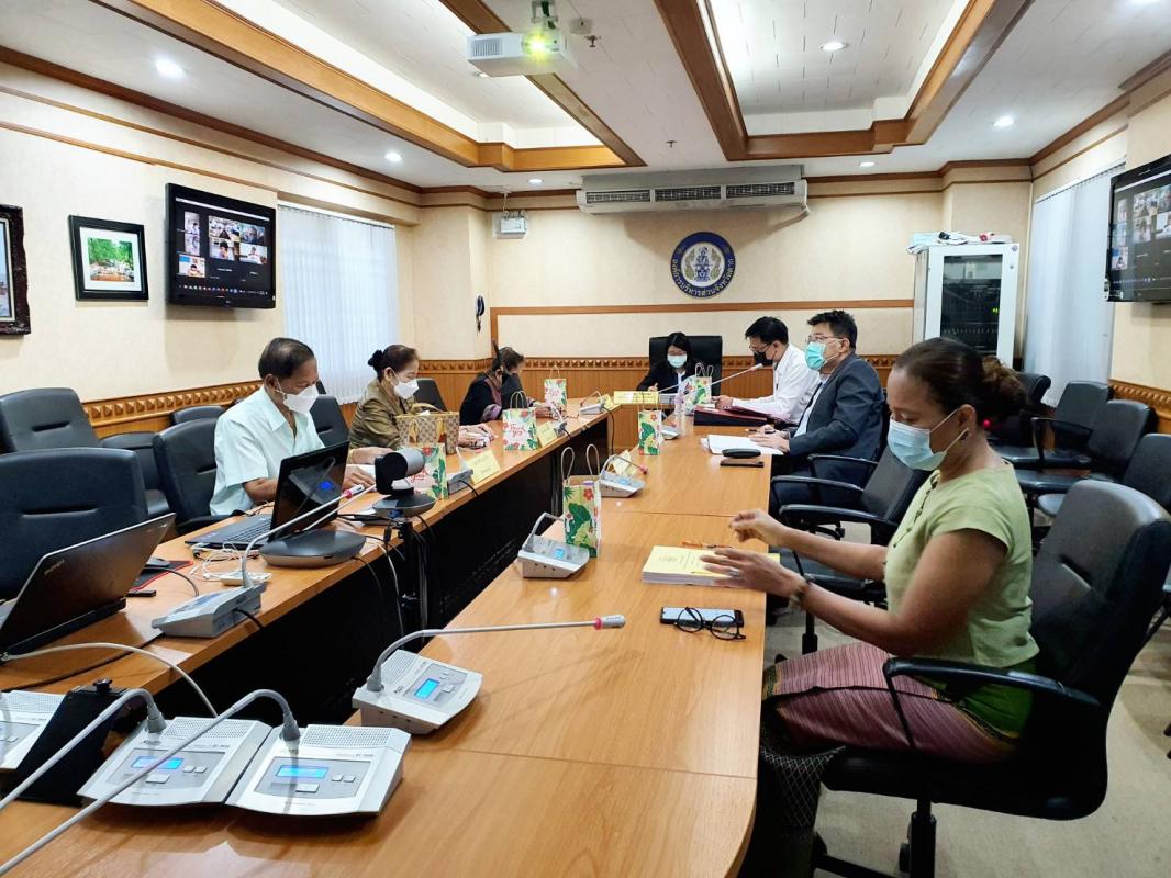 นางวันทนา วิรัชเกษม รองปลัดองค์การบริหารส่วนจังหวัดตาก เข้าร่วมการประชุมคณะกรรมการข้าราชการองค์การบริหารส่วนจังหวัด จังหวัดตาก (ก.จ.จ.ตาก) ครั้งที่ 8/2564 