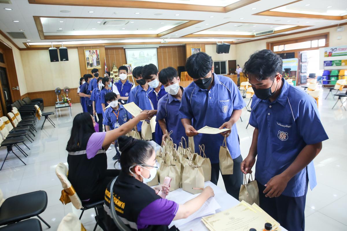 นายฑีฆะพล ทวีเกื้อกูลกิจ รองนายกองค์การบริหารส่วนจังหวัดตาก เป็นประธานปิดโครงการจัดการขยะแบบมีส่วนร่วมตามหลัก 3rs รุ่นที่ 2 ให้กับกลุ่มนักเรียนจากโรงเรียนผดุงปัญญา จำนวน 50 คน