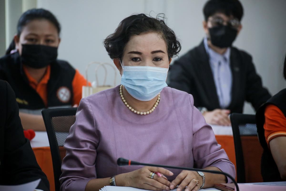 นายก อบจ.ตาก ในฐานะ ผู้อำนวยการอุทยานธรณีไม้กลายเป็นหินตาก เข้าร่วมการประชุมหารือเตรียมความพร้อมการจัดงานบันทึกสถิติโลกไม้กลายเป็นหินที่ยาวที่สุดในโลก Guinness World Records (GWR)