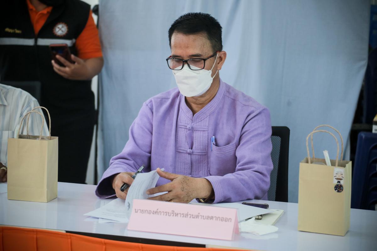 นายก อบจ.ตาก ในฐานะ ผู้อำนวยการอุทยานธรณีไม้กลายเป็นหินตาก เข้าร่วมการประชุมหารือเตรียมความพร้อมการจัดงานบันทึกสถิติโลกไม้กลายเป็นหินที่ยาวที่สุดในโลก Guinness World Records (GWR)