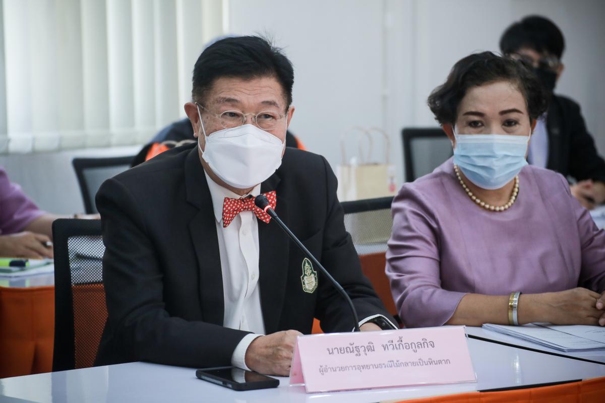 นายก อบจ.ตาก ในฐานะ ผู้อำนวยการอุทยานธรณีไม้กลายเป็นหินตาก เข้าร่วมการประชุมหารือเตรียมความพร้อมการจัดงานบันทึกสถิติโลกไม้กลายเป็นหินที่ยาวที่สุดในโลก Guinness World Records (GWR)