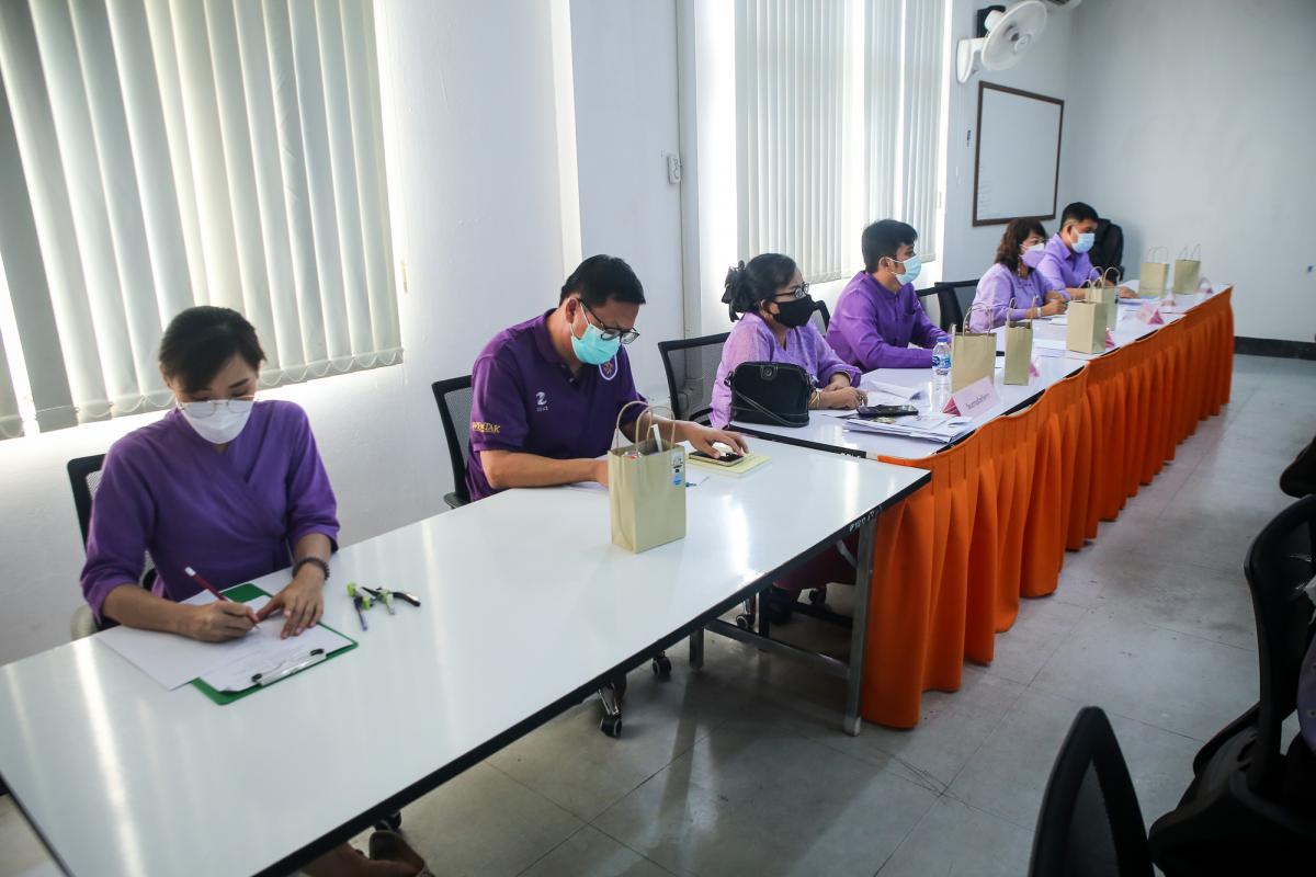 นายก อบจ.ตาก ในฐานะ ผู้อำนวยการอุทยานธรณีไม้กลายเป็นหินตาก เข้าร่วมการประชุมหารือเตรียมความพร้อมการจัดงานบันทึกสถิติโลกไม้กลายเป็นหินที่ยาวที่สุดในโลก Guinness World Records (GWR)