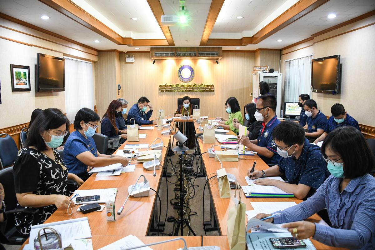 นางสาวเปรมกมล ธีโรภาส ปลัดองค์การบริหารส่วนจังหวัดตากเป็นประธานการประชุมคณะกรรมการสนับสนุนการจัดทำแผนพัฒนาองค์การบริหารส่วนจังหวัดตาก ครั้งที่ 1/2565