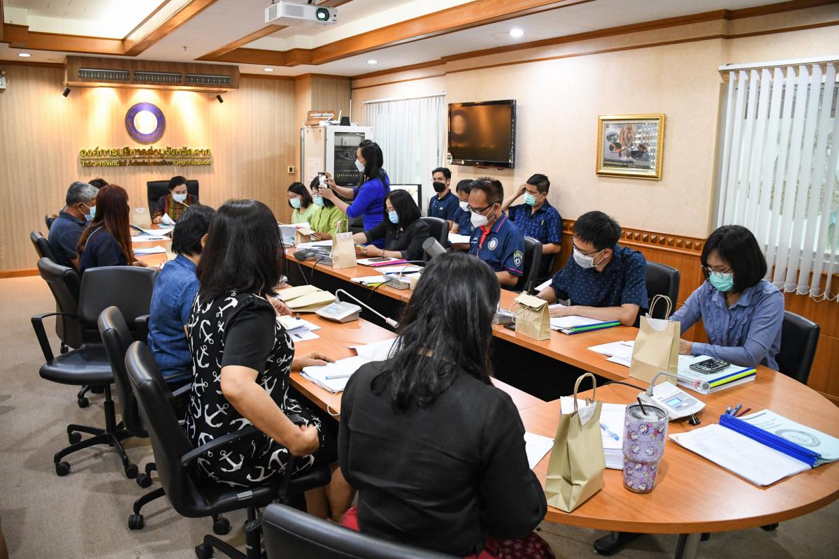 นางสาวเปรมกมล ธีโรภาส ปลัดองค์การบริหารส่วนจังหวัดตากเป็นประธานการประชุมคณะกรรมการสนับสนุนการจัดทำแผนพัฒนาองค์การบริหารส่วนจังหวัดตาก ครั้งที่ 1/2565