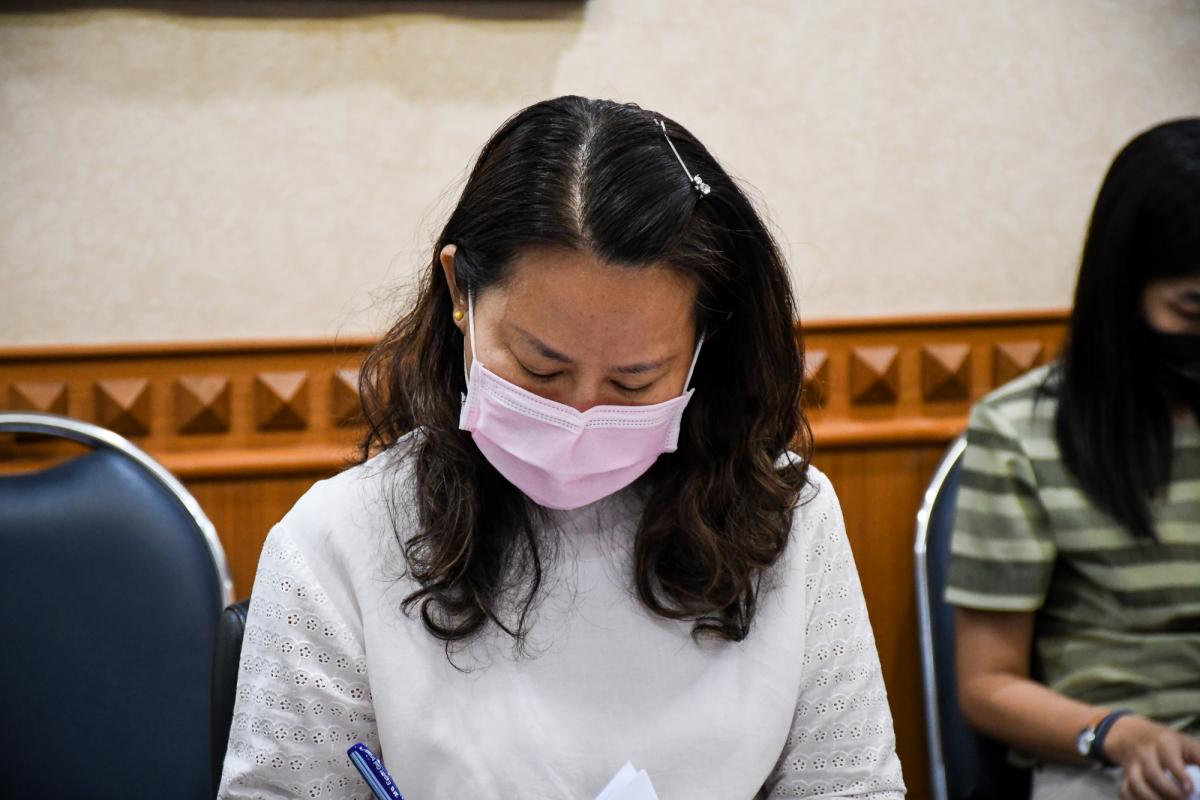 นางสาวเปรมกมล ธีโรภาส ปลัดองค์การบริหารส่วนจังหวัดตากเป็นประธานการประชุมคณะกรรมการสนับสนุนการจัดทำแผนพัฒนาองค์การบริหารส่วนจังหวัดตาก ครั้งที่ 1/2565