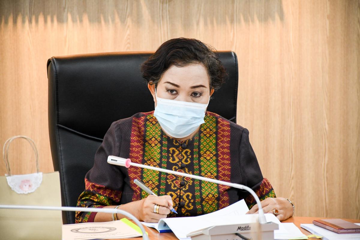 นางสาวเปรมกมล ธีโรภาส ปลัดองค์การบริหารส่วนจังหวัดตากเป็นประธานการประชุมคณะกรรมการสนับสนุนการจัดทำแผนพัฒนาองค์การบริหารส่วนจังหวัดตาก ครั้งที่ 1/2565